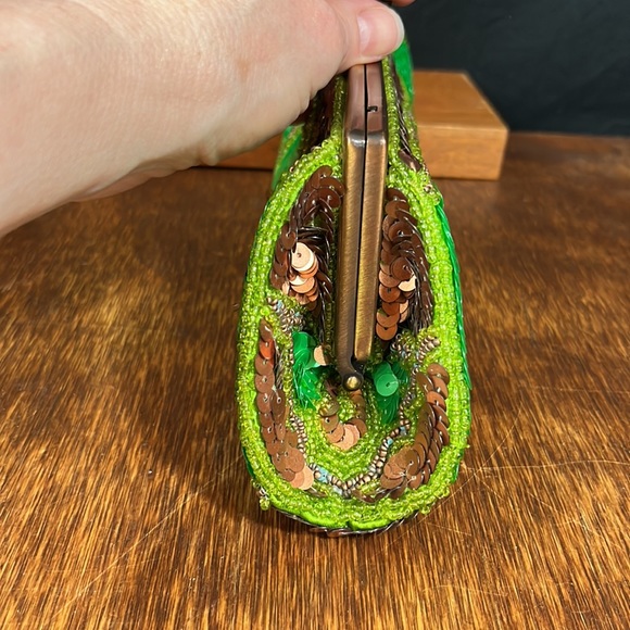 K.C. Malhan Green and Bronze Sequin Clutch - Picture 4 of 10